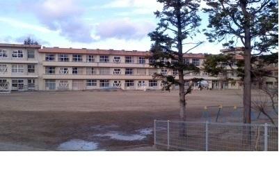 福島市立渡利小学校：1700m