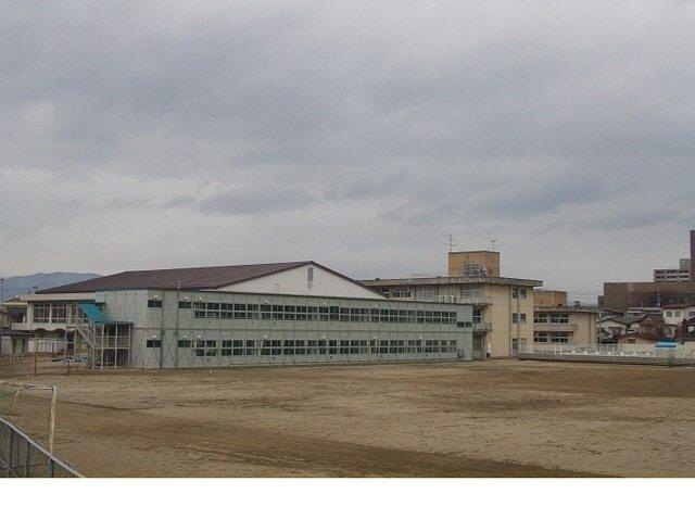 福島市立岳陽中学校：1000m