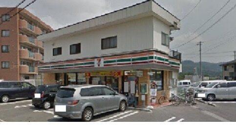 セブンイレブン岡部店：220m