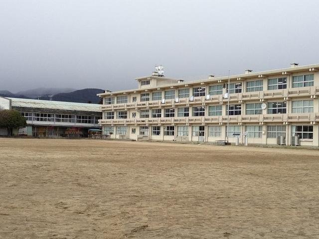 福島市立笹谷小学校：2100m