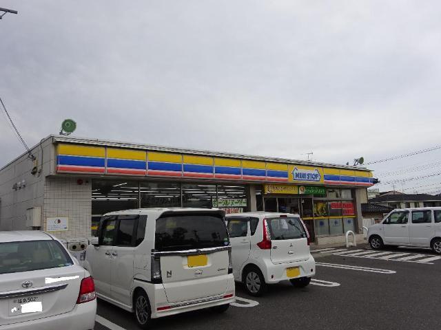 ミニストップ二本松向原店：983m