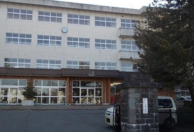 福島市立杉妻小学校：1800m