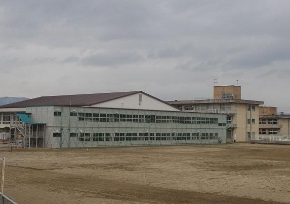 福島市立岳陽中学校：1300m