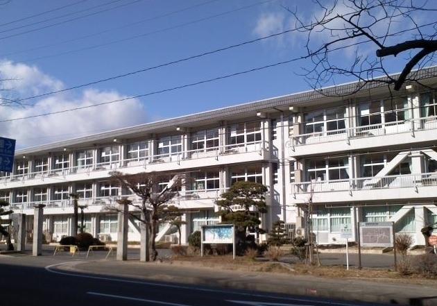 二本松北小学校：1300m