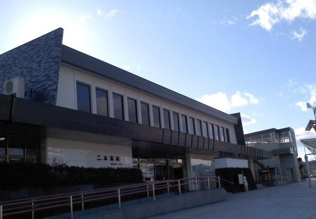 二本松駅：2300m