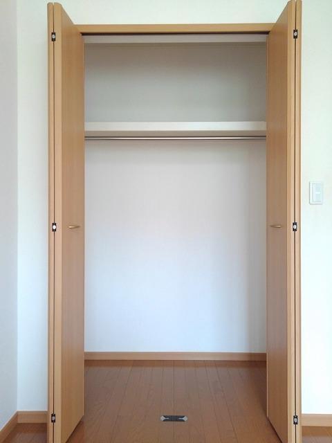 グランソレイユＫＯ　Ⅲ（103） 収納