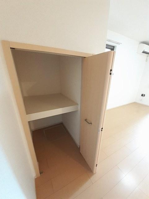 メゾンひまわり（101） 収納