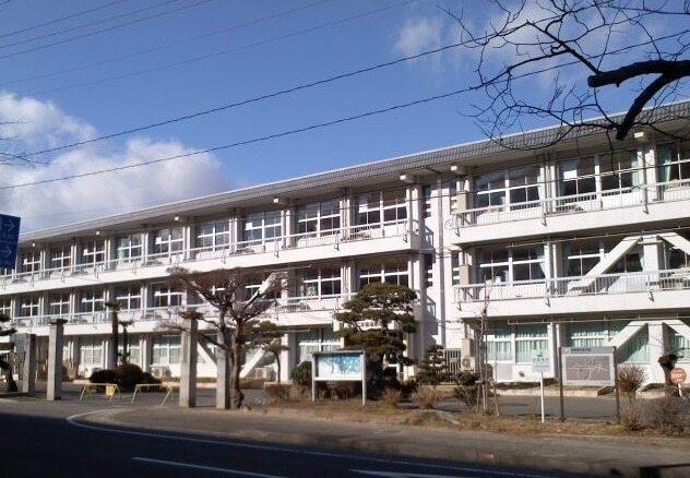 二本松北小学校：1300m