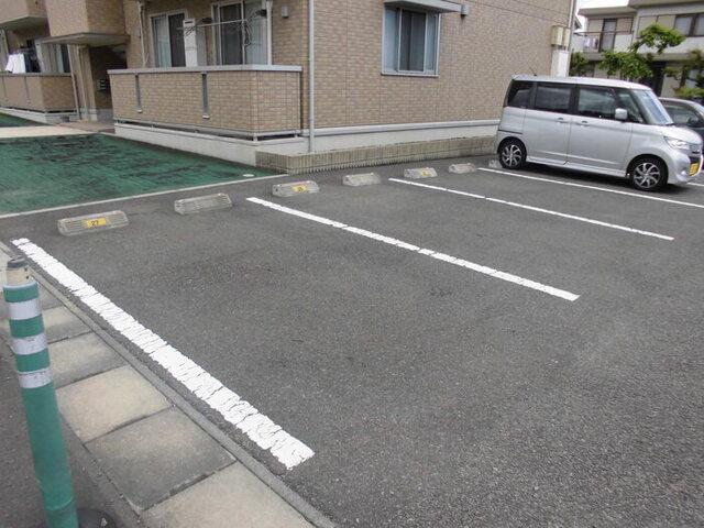 ピュアタウン　Ｂ（202） 駐車場