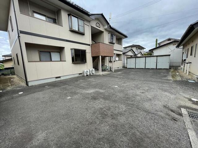 タンジコーポラス（5号） 駐車場