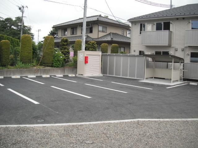 リバーグリーン（101） 駐車場