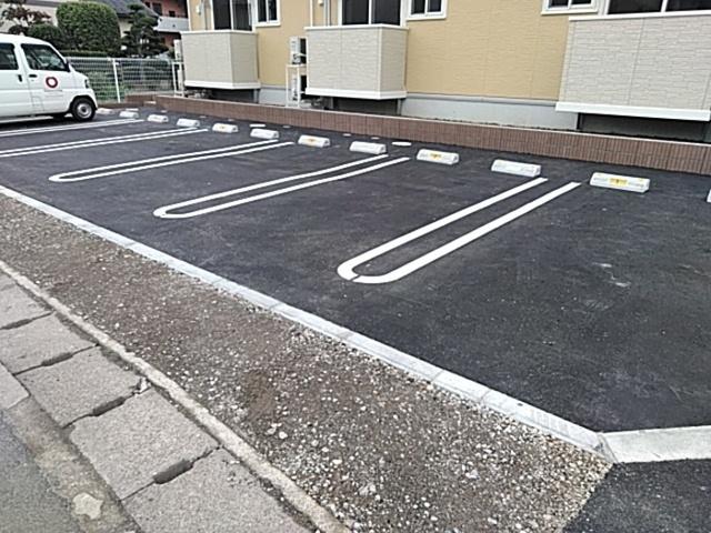 Ｄ−ｒｏｏｍ鳥谷野（101） 駐車場
