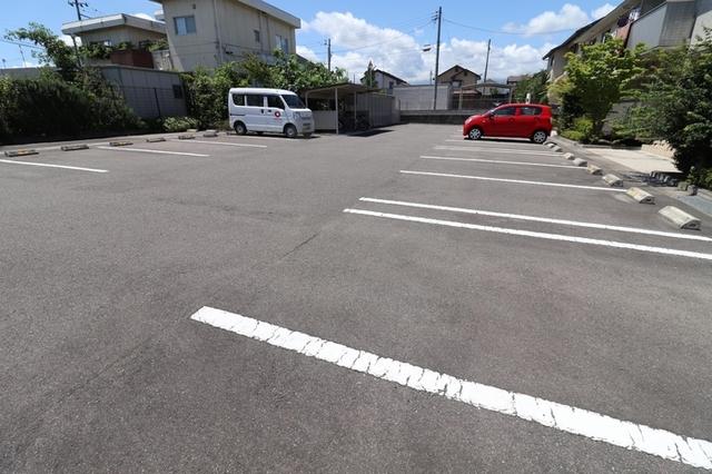 セジュール　シンメイ（203） 駐車場