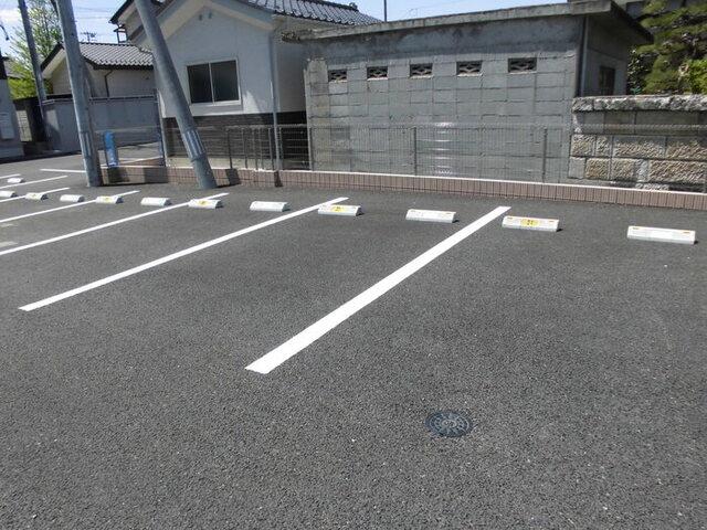 ボヌール　Ａ（202） 駐車場