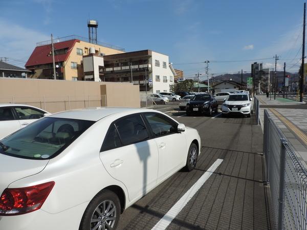 ライオンズマンション仲間町壱番館 駐車場
