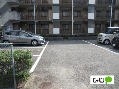 神戸市西区池上マンション 駐車場