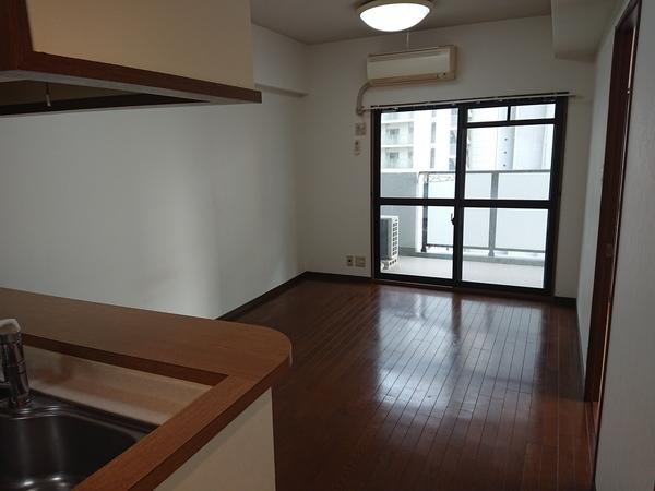明石市中崎マンション リビング