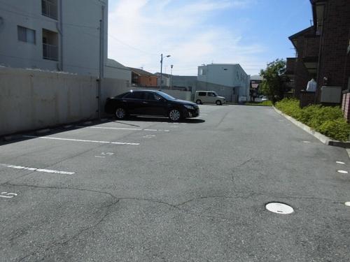 明石市大久保町大窪アパート 駐車場