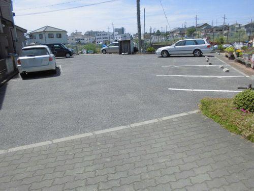 明石市大久保町大久保町アパート 駐車場