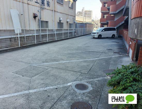 明石市二見町東二見マンション 駐車場