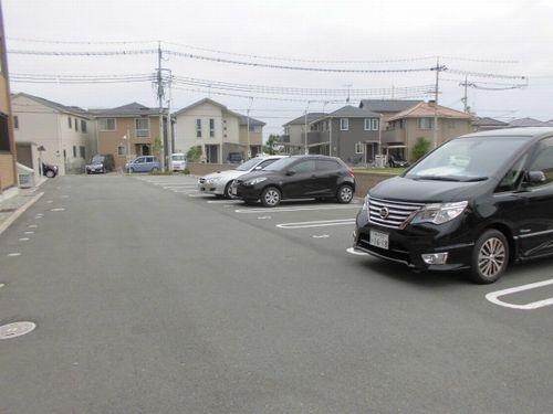 明石市大久保町福田アパート 駐車場