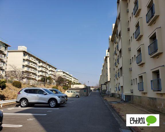 神戸市垂水区南多聞台マンション 駐車場
