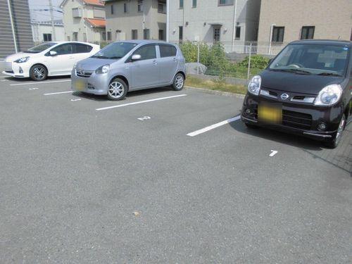 明石市二見町西二見アパート 駐車場
