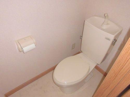 明石市二見町西二見アパート トイレ