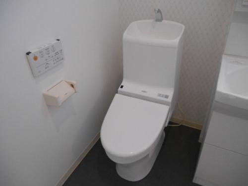 明石市硯町アパート トイレ