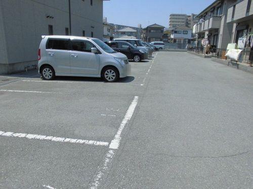 明石市大久保町西島アパート 駐車場