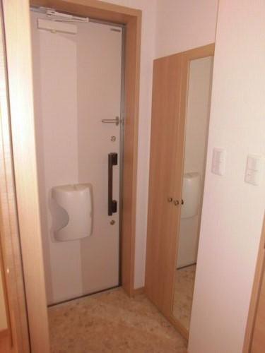 明石市大久保町谷八木アパート 玄関