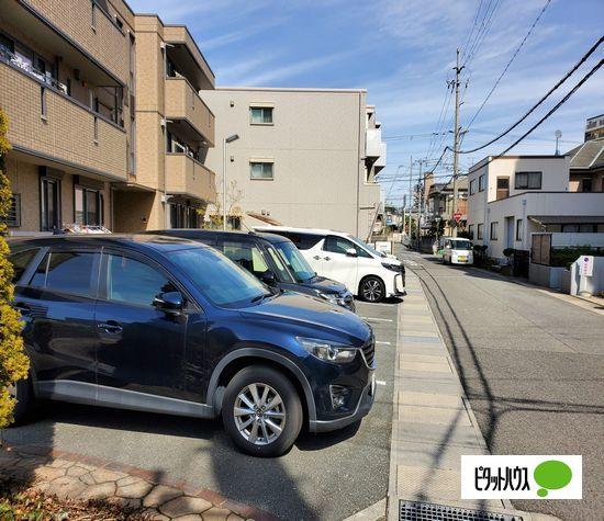 明石市大久保町福田アパート 駐車場