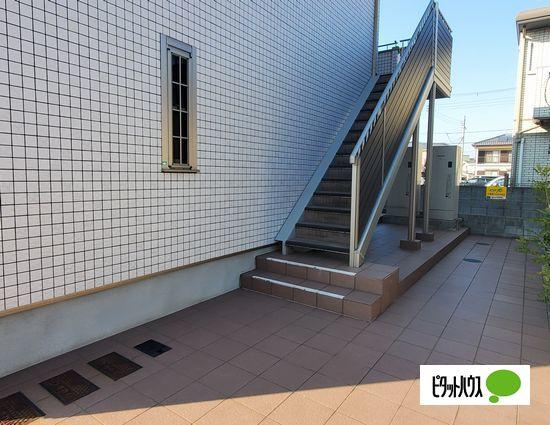 明石市南貴崎町アパート ロビー