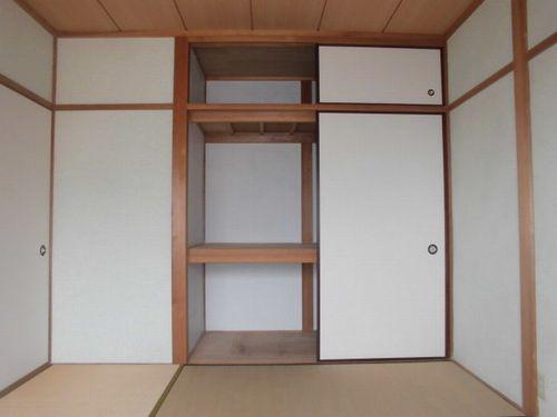 明石市松江アパート 収納