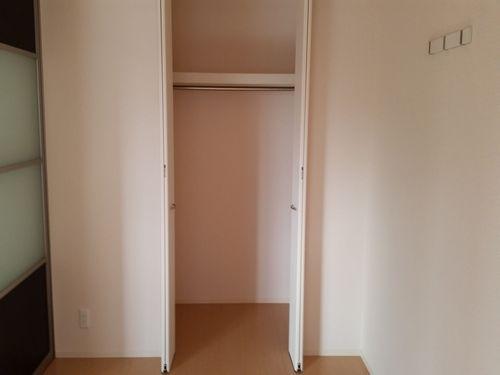 明石市和坂アパート 収納