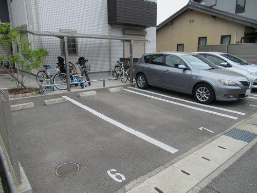 明石市大久保町谷八木アパート 駐車場