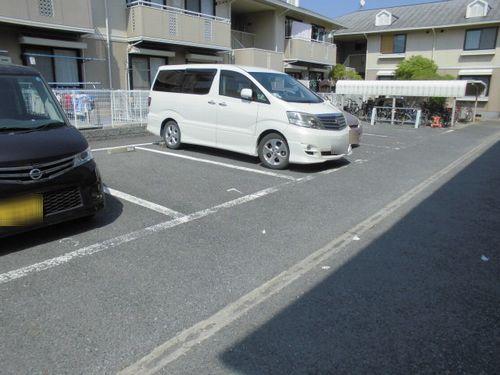 明石市二見町東二見アパート 駐車場