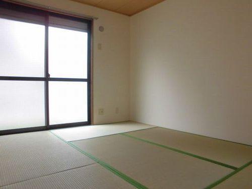神戸市西区大津和アパート リビング