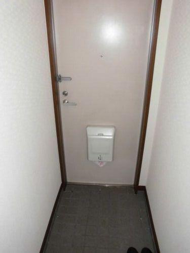 明石市上ノ丸アパート 玄関