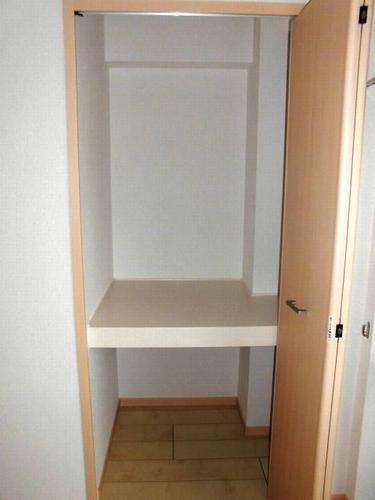明石市荷山町マンション 収納
