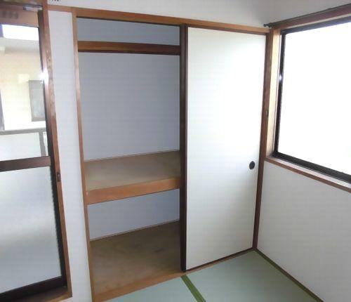 明石市魚住町清水アパート 収納