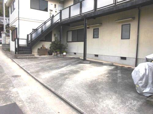 明石市魚住町金ケ崎アパート 駐車場