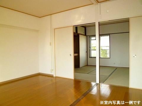神戸市垂水区上高丸マンション リビング
