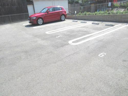 明石市大久保町大久保町アパート 駐車場