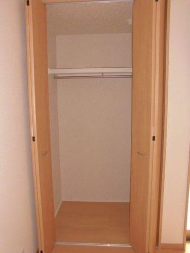 神戸市西区玉津町新方アパート 収納
