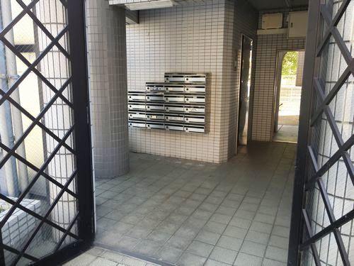 明石市魚住町西岡マンション エントランス