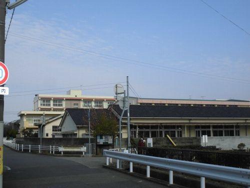 明石市立王子小学校：356m