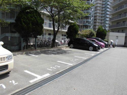 明石市二見町西二見マンション 駐車場
