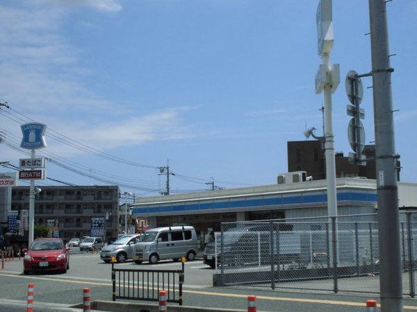 ローソン明石大久保東店：553m