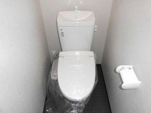 明石市鷹匠町アパート トイレ
